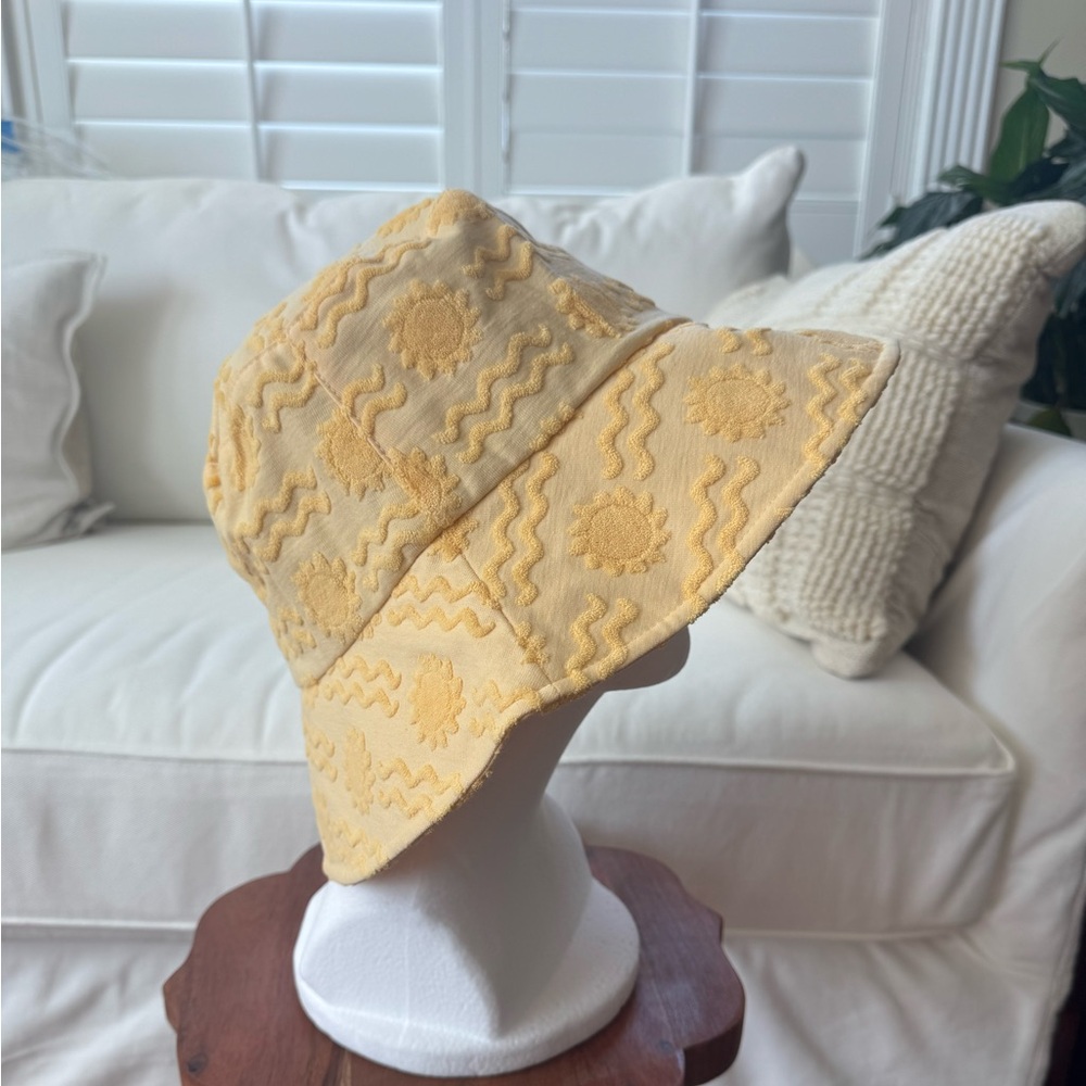 Lack of Color Yellow Sun Wave Bucket Hat M/L